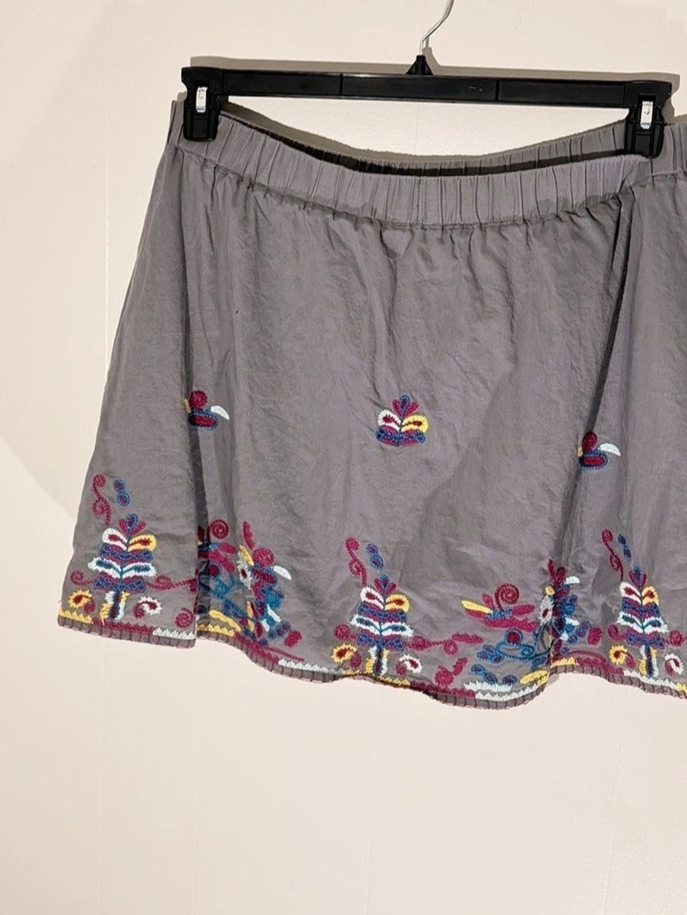 Fossil Embroidered Gray A-Line Skirt Size Large